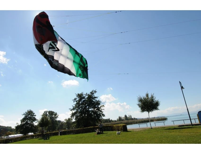 Horizon Surf -Horizon Surf flysurfer viron 4 m complete 8