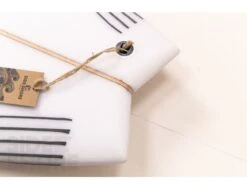 Hurricane THE FALCON - 6'0 X 20" 1/8 X 2" 1/2 - 34 L - Futures - Thruster -Horizon Surf the falcon 60 x 20 18 x 2 12 34 l futures thruster hurricane 16